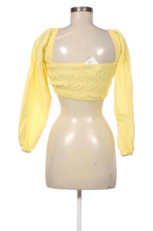 Γυναικεία μπλούζα Bershka, Μέγεθος XS, Χρώμα Κίτρινο, Τιμή 5,99 €
