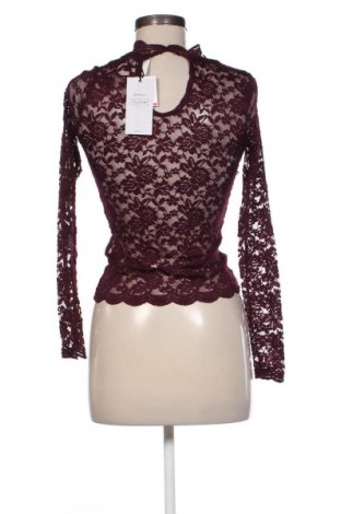 Γυναικεία μπλούζα Bershka, Μέγεθος XS, Χρώμα Βιολετί, Τιμή 18,99 €