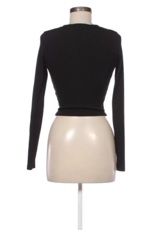 Γυναικεία μπλούζα Bershka, Μέγεθος S, Χρώμα Μαύρο, Τιμή 11,99 €