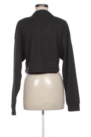 Дамска блуза Bershka, Размер M, Цвят Сив, Цена 4,60 €