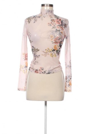 Дамска блуза Bershka, Размер XS, Цвят Многоцветен, Цена 10,22 €