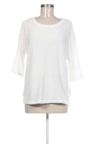 Γυναικεία μπλούζα Blind Date, Μέγεθος M, Χρώμα Λευκό, Τιμή 4,99 €