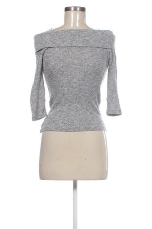 Γυναικεία μπλούζα DF, Μέγεθος M, Χρώμα Γκρί, Τιμή 17,38 €