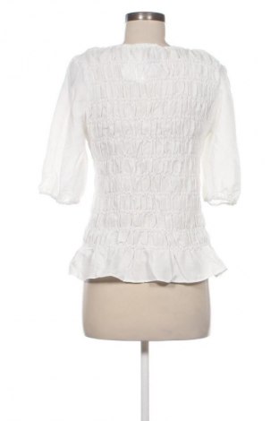 Női blúz Free Quent, Méret M, Szín Fehér, Ár 5 785 Ft