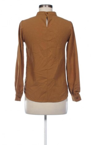 Дамска блуза GU, Размер S, Цвят Кафяв, Цена 4,09 €