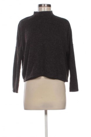 Dámská halenka H&M Divided, Velikost XS, Barva Šedá, Cena  277,00 Kč