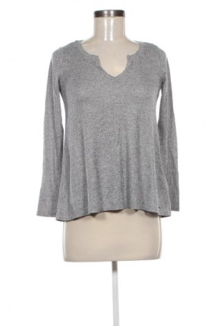 Γυναικεία μπλούζα Hollister, Μέγεθος XS, Χρώμα Γκρί, Τιμή 17,38 €