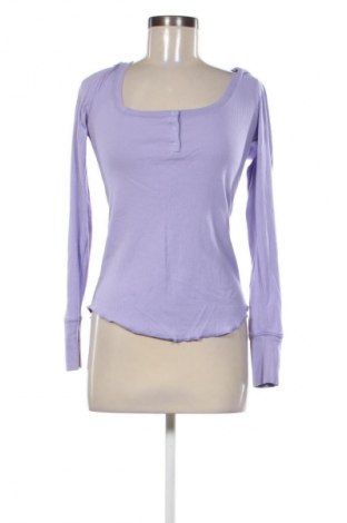 Дамска блуза Love, Размер M, Цвят Лилав, Цена 10,00 €