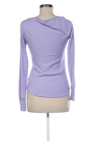 Дамска блуза Love, Размер M, Цвят Лилав, Цена 10,00 €