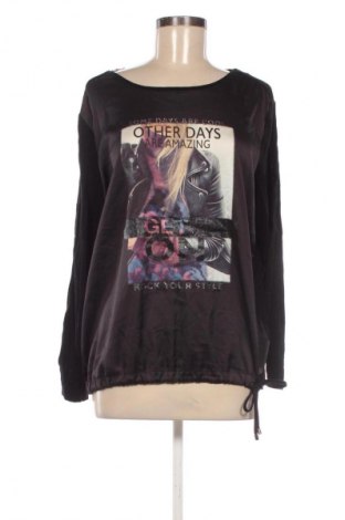 Dámská halenka Monari, Velikost M, Barva Černá, Cena  349,00 Kč