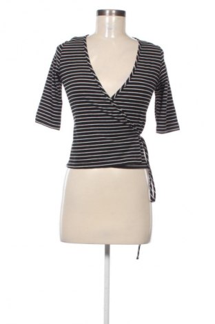 Dámská halenka NA-KD, Velikost S, Barva Vícebarevné, Cena  189,00 Kč