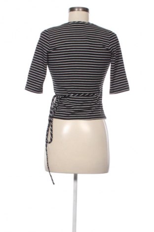 Dámská halenka NA-KD, Velikost S, Barva Vícebarevné, Cena  189,00 Kč