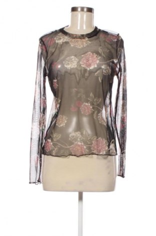 Γυναικεία μπλούζα ONLY, Μέγεθος M, Χρώμα Πολύχρωμο, Τιμή 5,99 €