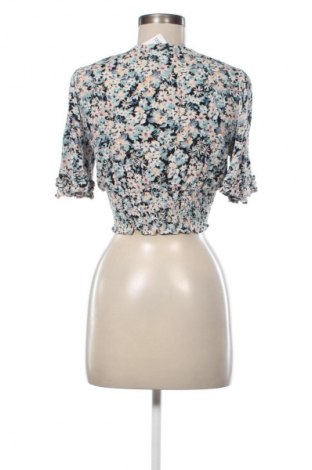 Dámská halenka Pull&Bear, Velikost M, Barva Vícebarevné, Cena  142,00 Kč