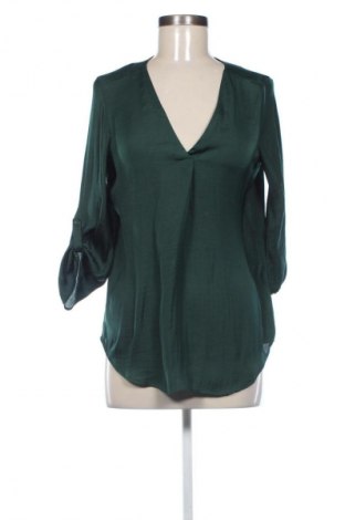 Дамска блуза Stradivarius, Размер M, Цвят Зелен, Цена 10,00 €