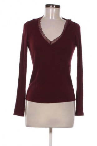 Dámská halenka Stradivarius, Velikost M, Barva Červená, Cena  277,00 Kč