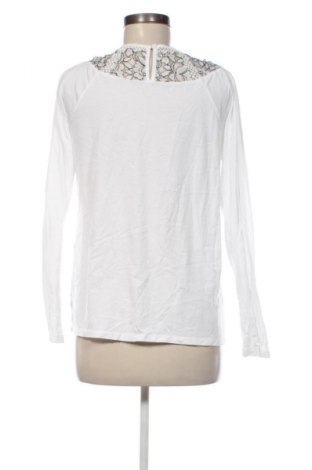 Дамска блуза Unbranded, Размер M, Цвят Бял, Цена 10,22 €