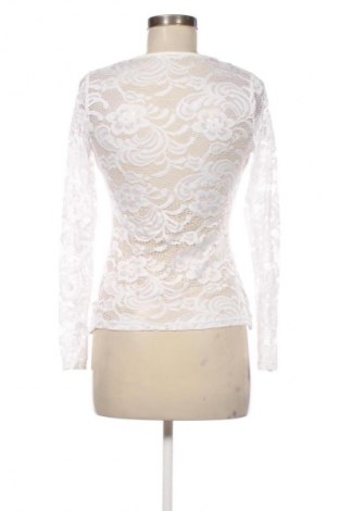 Дамска блуза Unbranded, Размер M, Цвят Бял, Цена 4,60 €