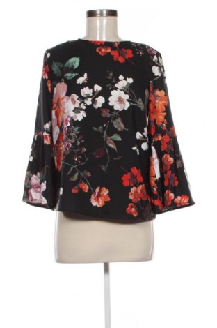 Γυναικεία μπλούζα United Colors Of Benetton, Μέγεθος S, Χρώμα Πολύχρωμο, Τιμή 20,99 €