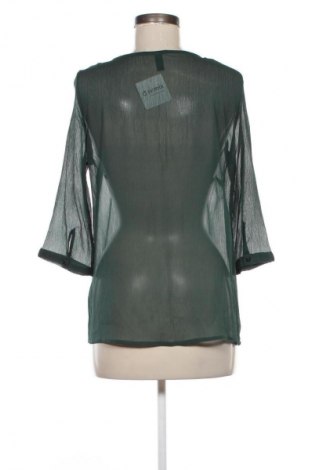Дамска блуза Vero Moda, Размер M, Цвят Зелен, Цена 10,73 €