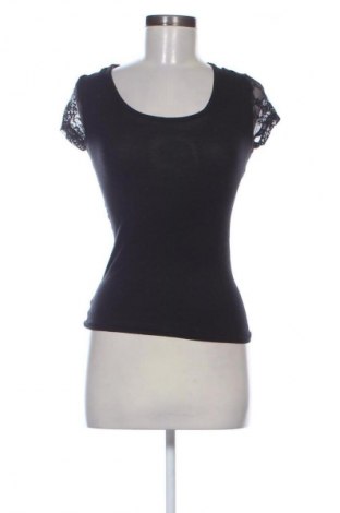 Γυναικεία μπλούζα Zenana Outfitters, Μέγεθος S, Χρώμα Μαύρο, Τιμή 9,71 €