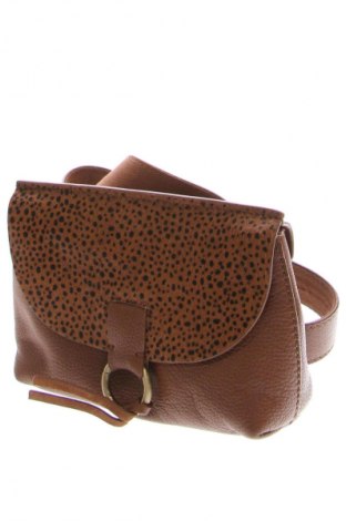Дамска чанта White Stuff, Цвят Кафяв, Цена 104,81 €