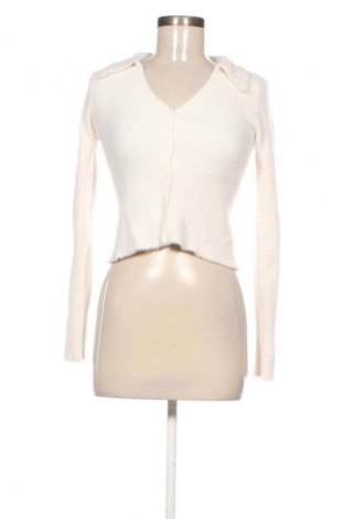 Дамска жилетка Bershka, Размер M, Цвят Бял, Цена 14,77 €