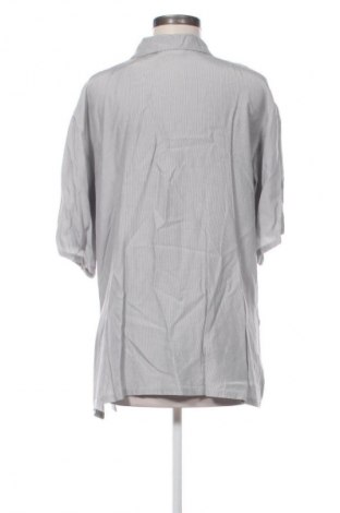 Дамска риза She, Размер L, Цвят Многоцветен, Цена 15,00 €