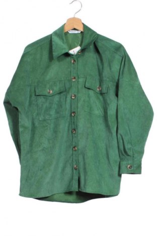 Дамска риза Stradivarius, Размер XS, Цвят Зелен, Цена 6,64 €