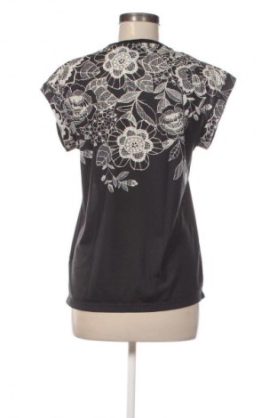 Γυναικείο t-shirt Adidas Originals, Μέγεθος S, Χρώμα Πολύχρωμο, Τιμή 13,72 €