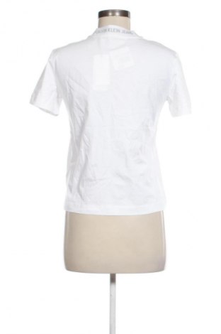 Γυναικείο t-shirt Calvin Klein Jeans, Μέγεθος S, Χρώμα Λευκό, Τιμή 32,99 €