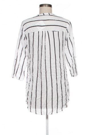 Γυναικείο t-shirt Canda, Μέγεθος M, Χρώμα Πολύχρωμο, Τιμή 6,99 €