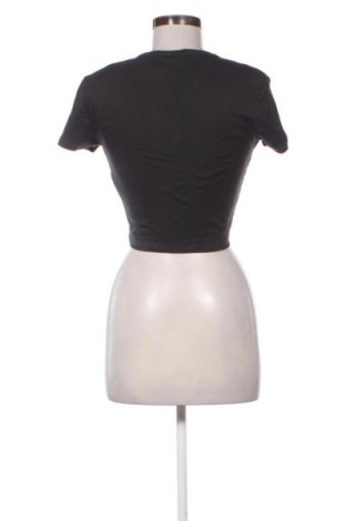 Dámské tričko Fb Sister, Velikost L, Barva Šedá, Cena  255,00 Kč