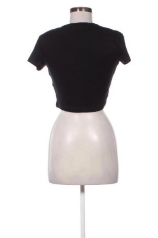 Γυναικείο t-shirt Fb Sister, Μέγεθος L, Χρώμα Μαύρο, Τιμή 9,00 €