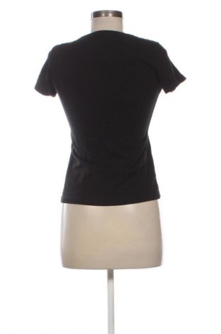 Дамска тениска Guess, Размер M, Цвят Черен, Цена 16,00 €