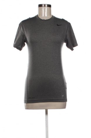 Дамска тениска Nike, Размер M, Цвят Сив, Цена 12,78 €