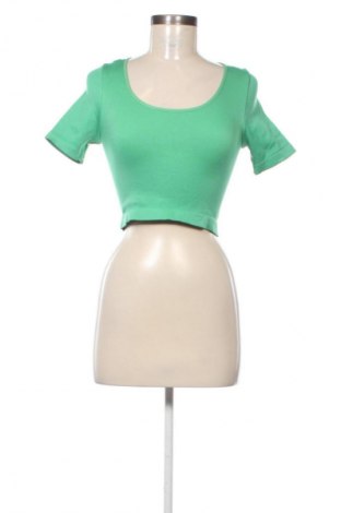 Γυναικείο t-shirt Primark, Μέγεθος M, Χρώμα Πράσινο, Τιμή 6,99 €