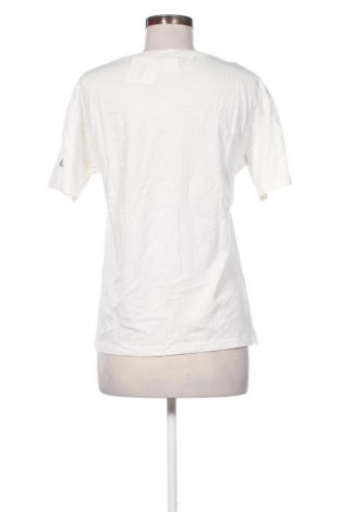 Дамска тениска Pull&Bear, Размер S, Цвят Екрю, Цена 13,43 €