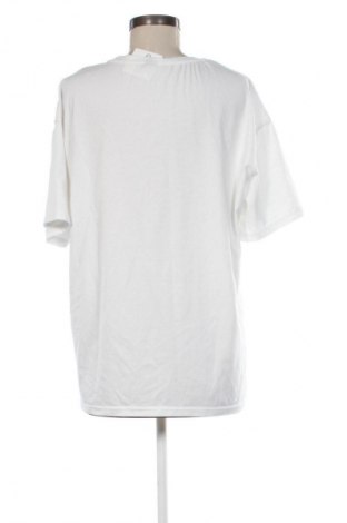 Γυναικείο t-shirt SHEIN, Μέγεθος M, Χρώμα Λευκό, Τιμή 9,00 €