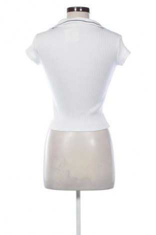 Dámské tričko Stradivarius, Velikost M, Barva Bílá, Cena  283,00 Kč