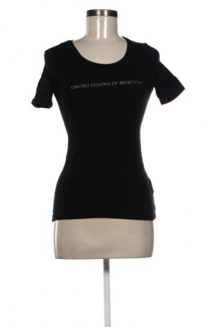 Γυναικείο t-shirt United Colors Of Benetton, Μέγεθος XS, Χρώμα Μαύρο, Τιμή 9,21 €