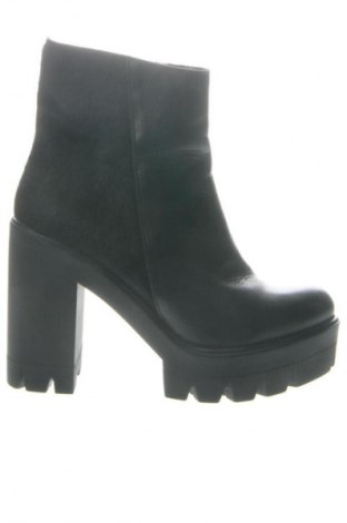 Дамски боти Aquamarine, Размер 37, Цвят Черен, Цена 72,00 €