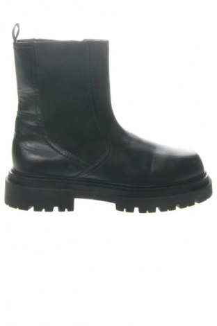 Γυναικεία μποτάκια Catwalk, Μέγεθος 41, Χρώμα Μαύρο, Τιμή 35,99 €