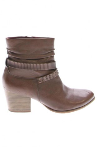 Γυναικεία μποτάκια Tamaris, Μέγεθος 40, Χρώμα Καφέ, Τιμή 42,99 €