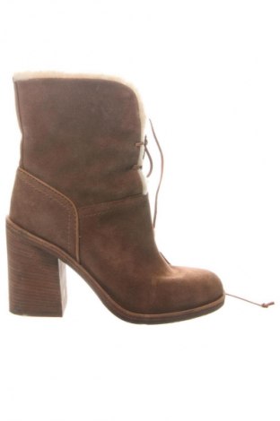 Γυναικεία μποτάκια UGG Australia, Μέγεθος 39, Χρώμα Καφέ, Τιμή 109,99 €