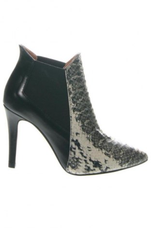 Botine de damă Unbranded, Mărime 35, Culoare Multicolor, Preț 330,51 Lei