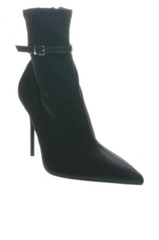 Botine de damă Zara, Mărime 39, Culoare Negru, Preț 202,50 Lei