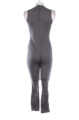 Salopetă lungă de damă Pretty Little Thing, Mărime M, Culoare Gri, Preț 243,99 Lei