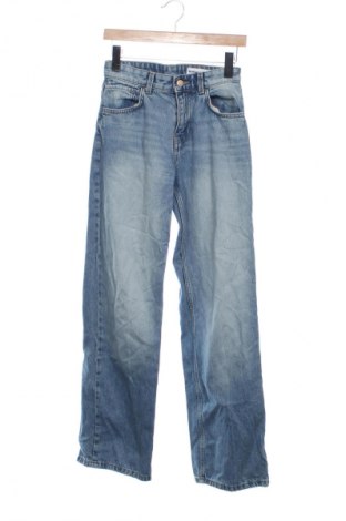 Blugi de femei Bershka, Mărime S, Culoare Albastru, Preț 91,99 Lei