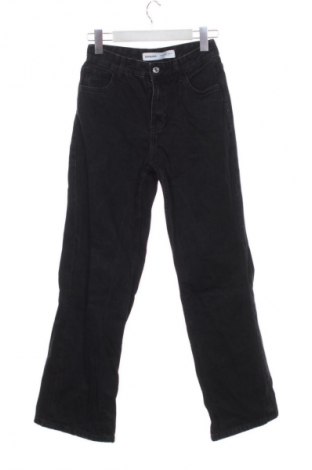 Дамски дънки Bershka, Размер XS, Цвят Черен, Цена 8,69 €